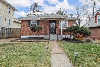 8950 Forest Ave, Saint Louis, MO 63114