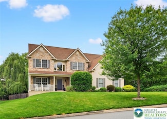 508 City View Dr, Nazareth, PA 18064