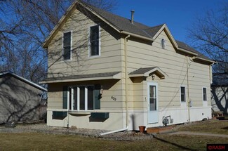409 S Agency St, Eagle Lake, MN 56024