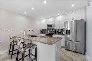 136 Waterside Dr Unit 136, Hypoluxo, FL 33462