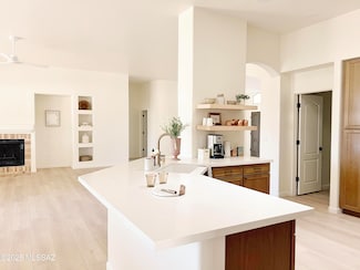 13940 N Bentwater Dr, Oro Valley, AZ 85755