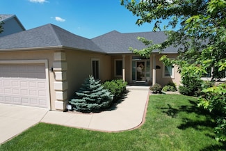 4374 Shetland Place NW, Rochester, MN 55901