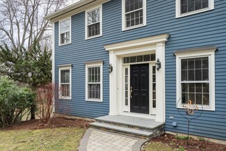 108 Grove St, Lexington, MA 02420