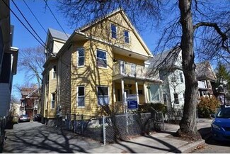 42 Banks St, Somerville, MA 02144