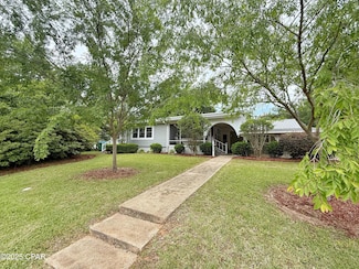 8004 Church St, Sneads, FL 32460