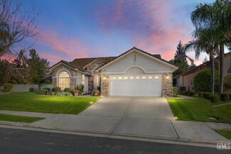 10109 Dutch Iris Dr, Bakersfield, CA 93311