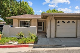 26847 Oak Branch Cir, Newhall, CA 91321