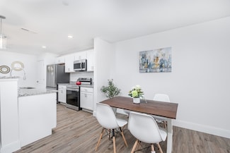 2 Hotel Ave Unit ONE-BED, Peabody, MA 01960