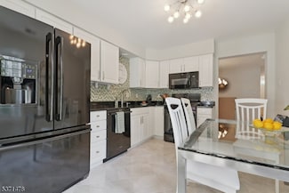 103 Well Sweep Rd, Whitehouse Station, NJ 08889