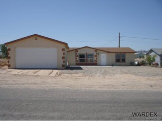 4956 E York Dr, Topock/Golden Shores, AZ 86436