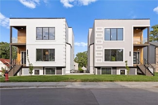 4550 Bell St, Kansas City, MO 64111