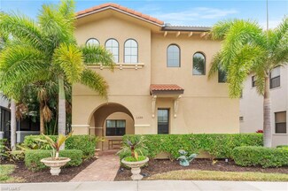 1300 Kendari Terrace, Naples, FL 34113