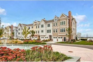 175 Halsted Dr Unit 175, Hingham, MA 02043