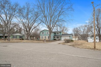 741 Burke Ave E, Saint Paul, MN 55117