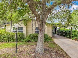 18 Cypress Grove Ln, Ormond Beach, FL 32174