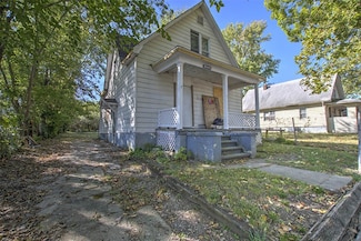 1065 W Green St, Decatur, IL 62522