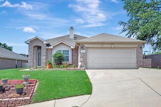 13621 Kaplan Ct, Fort Worth, TX 76155