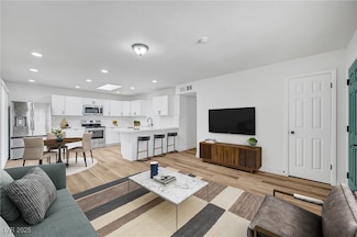 6520 Evergreen Ave, Las Vegas, NV 89107