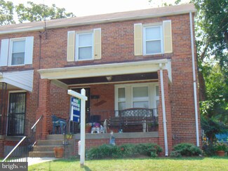 1913 R St SE, Washington, DC 20020