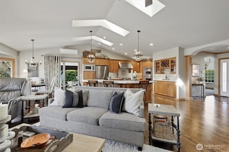 20615 39th Ave SE, Bothell, WA 98012