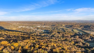 974 Bluff Ledge Trail, Hixson, TN 37343