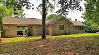 520 S Pine St, Nashville, AR 71852