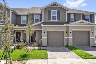 375 Sequoia Dr, Lake Wales, FL 33853