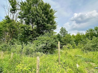 1898 W Greenbush, Williamsburg, OH 45176