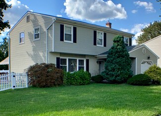 159 Pine Needle St, Howell, NJ 07731