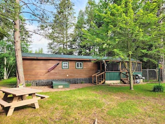 N11026 Creek Ln, Phillips, WI 54555