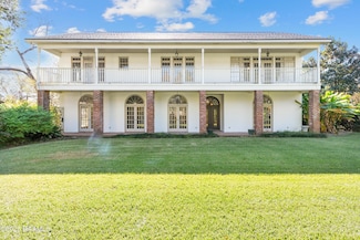 121 Oakforest Dr, Lafayette, LA 70501