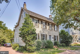 15 E 2nd St, Moorestown, NJ 08057