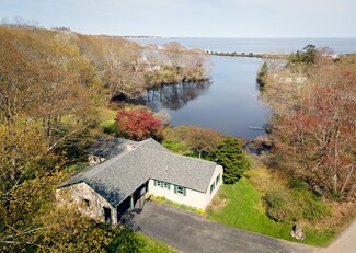 16 Elizabeth Rd, Biddeford, ME 04005
