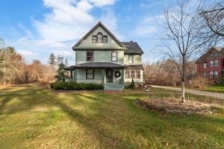 93 Greenwoods Rd E, Norfolk, CT 06058