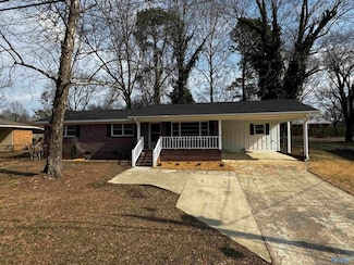 204 3rd St NE, Arab, AL 35016
