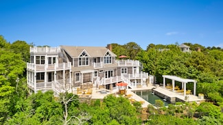 65 Bayberry Ave, Provincetown, MA 02657