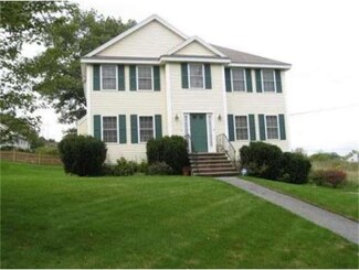 5 Crossman Rd, Woburn, MA 01801