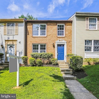 5522 Inverness Woods Ct, Fairfax, VA 22032