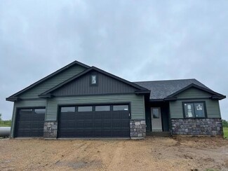 1483 Grand View Ln SE, Mazeppa, MN 55956