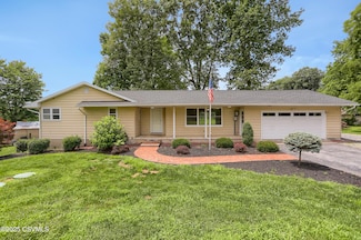 163 Elm St, New Columbia, PA 17856