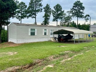 355 Point 1 Dr, Florien, LA 71429