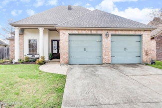111 La Villa Cir, Youngsville, LA 70592