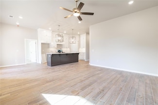 8000 NW 152nd St, Edmond, OK 73013