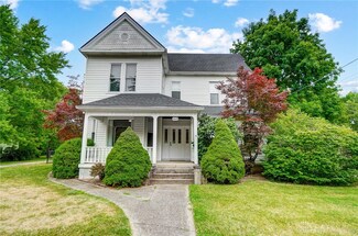 110 S Main St, Saint Clair Township, OH 45011