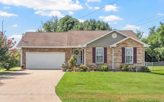 2636 Del Ray Dr, Clarksville, TN 37040