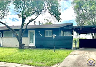 7132 SW Lario Ln, Topeka, KS 66619