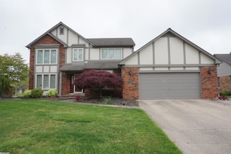 5150 Crowfoot Dr, Troy, MI 48085