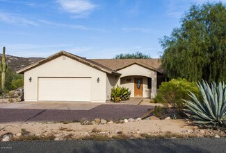 33091 S Summit Dr, Black Canyon City, AZ 85324