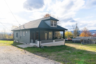 1129 Kettle Rd, Altoona, PA 16601