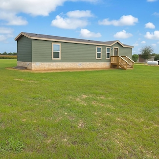 2330 Allison Rd, Martindale, TX 78655